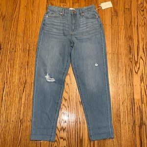 Universal thread size 4 boyfriend jeans nwt